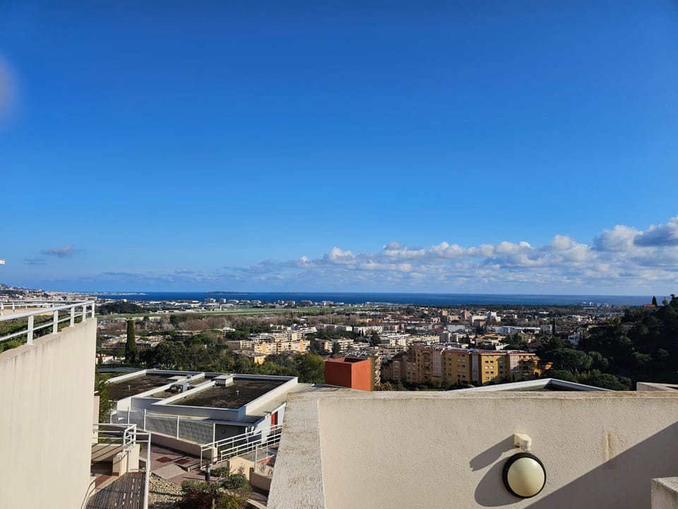 Property building, Sea view