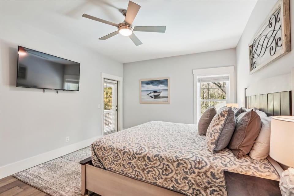 38 Firethorn House in South Forest Beach