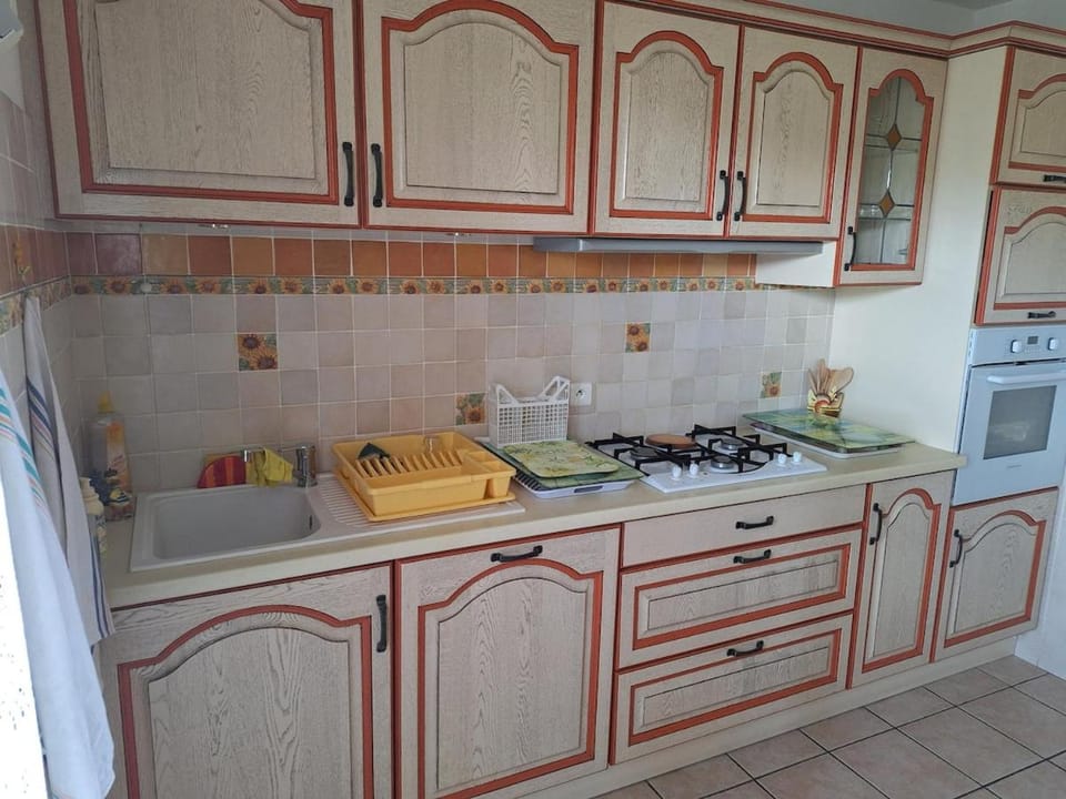 Appartement spacieux et bien situé Apartment in Ajaccio