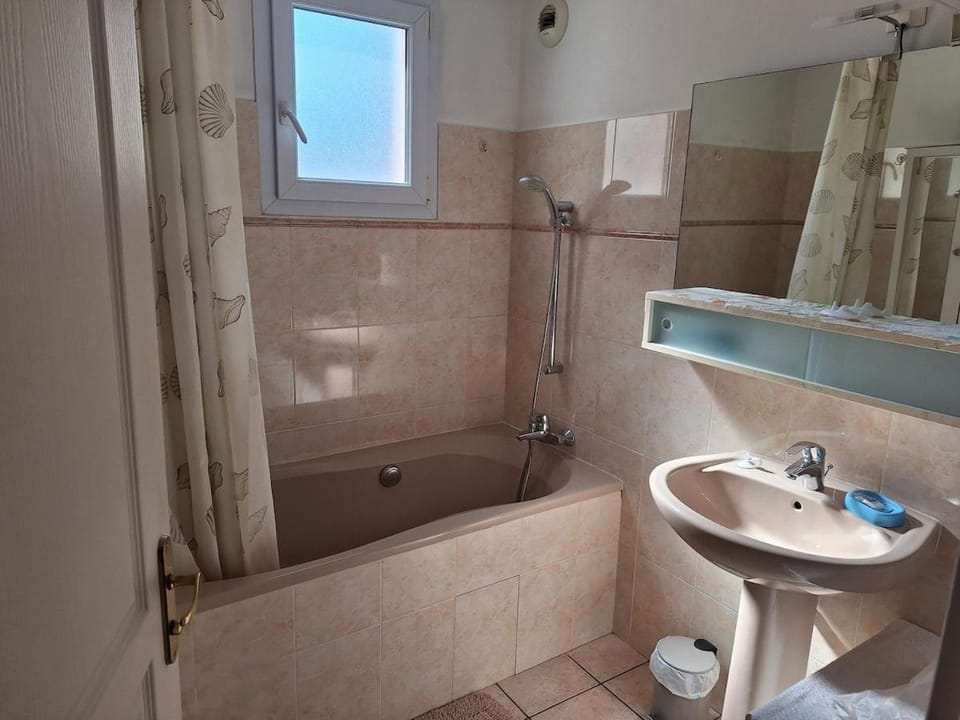 Appartement spacieux et bien situé Apartment in Ajaccio