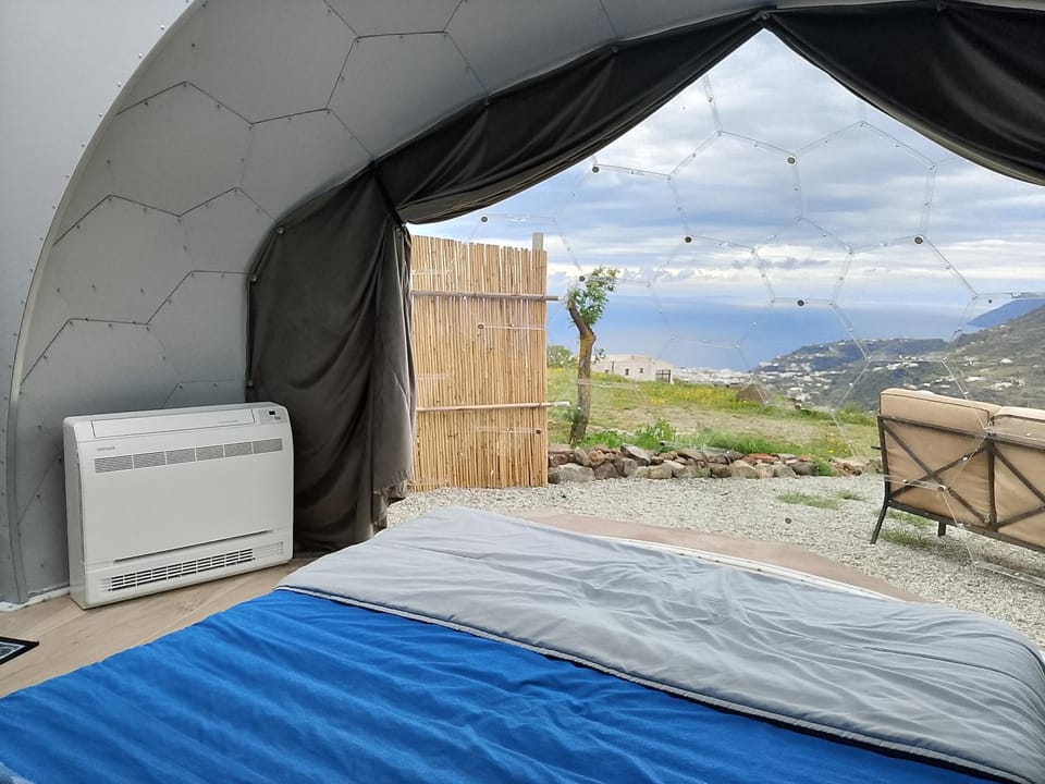 Sciara Sky Experience - babble room under the stars Luxury tent in Lipari