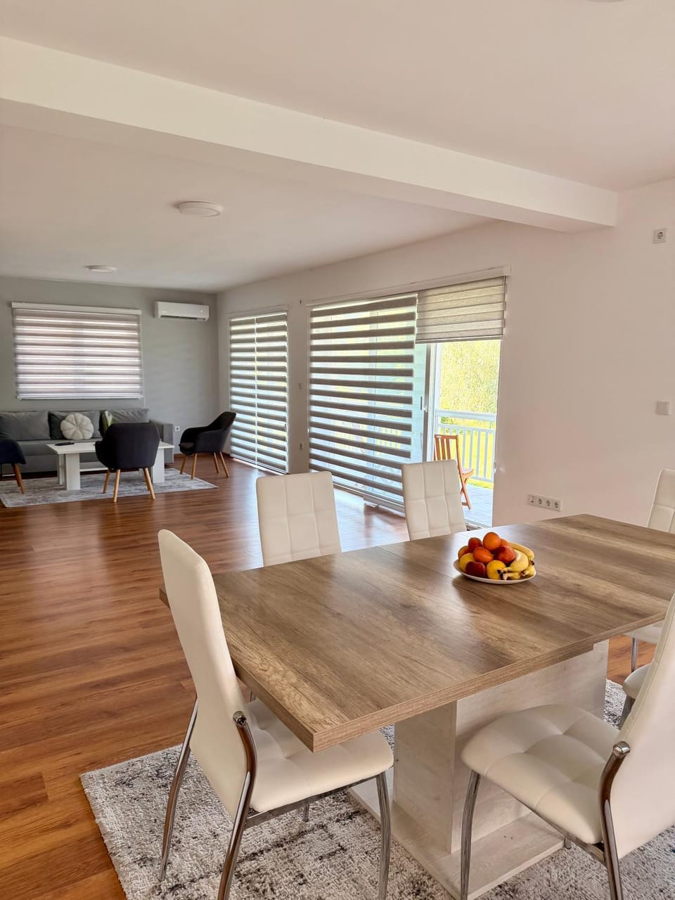 Living room, Dining area