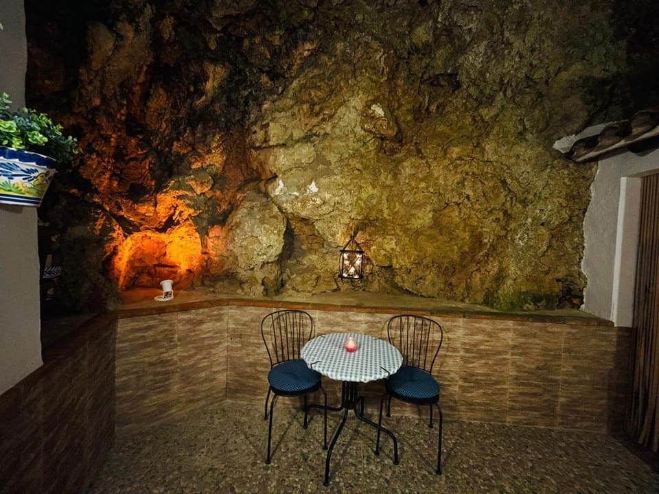 Patio, Night