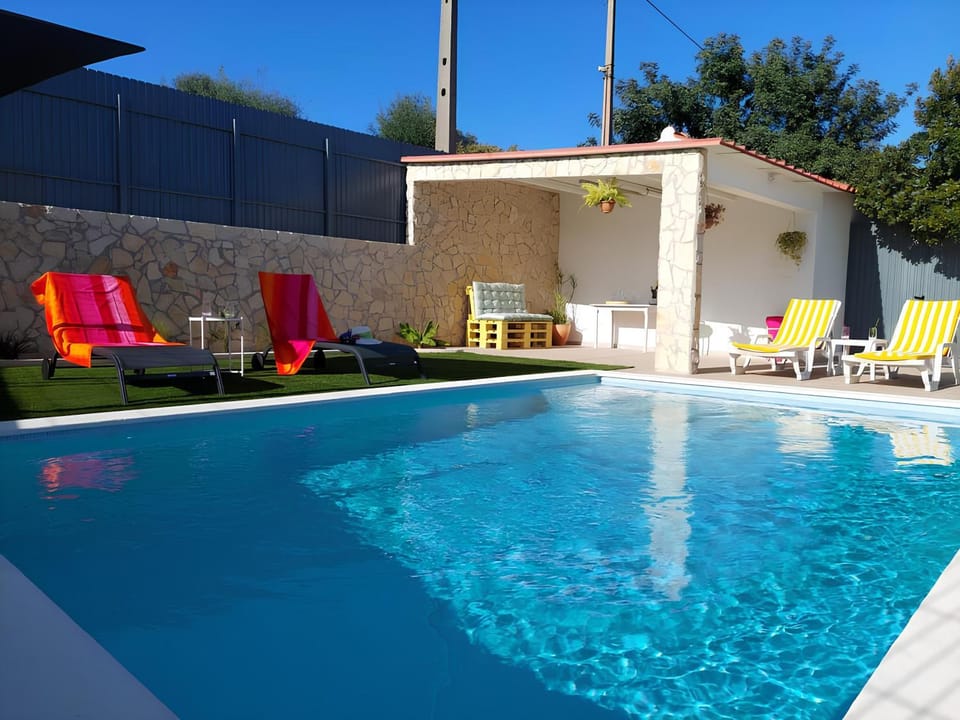 Patio, Day, Pool view, Swimming pool, sunbed