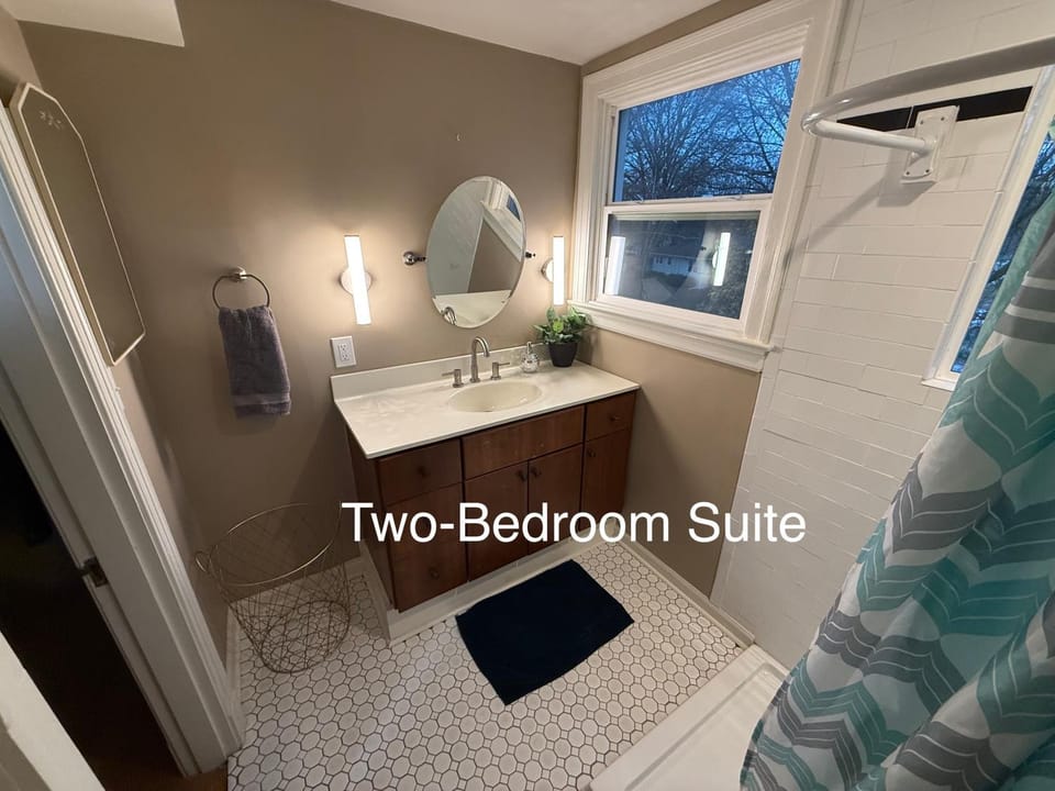 Neon Jungle Hideaway Bed and Breakfast in Jefferson County