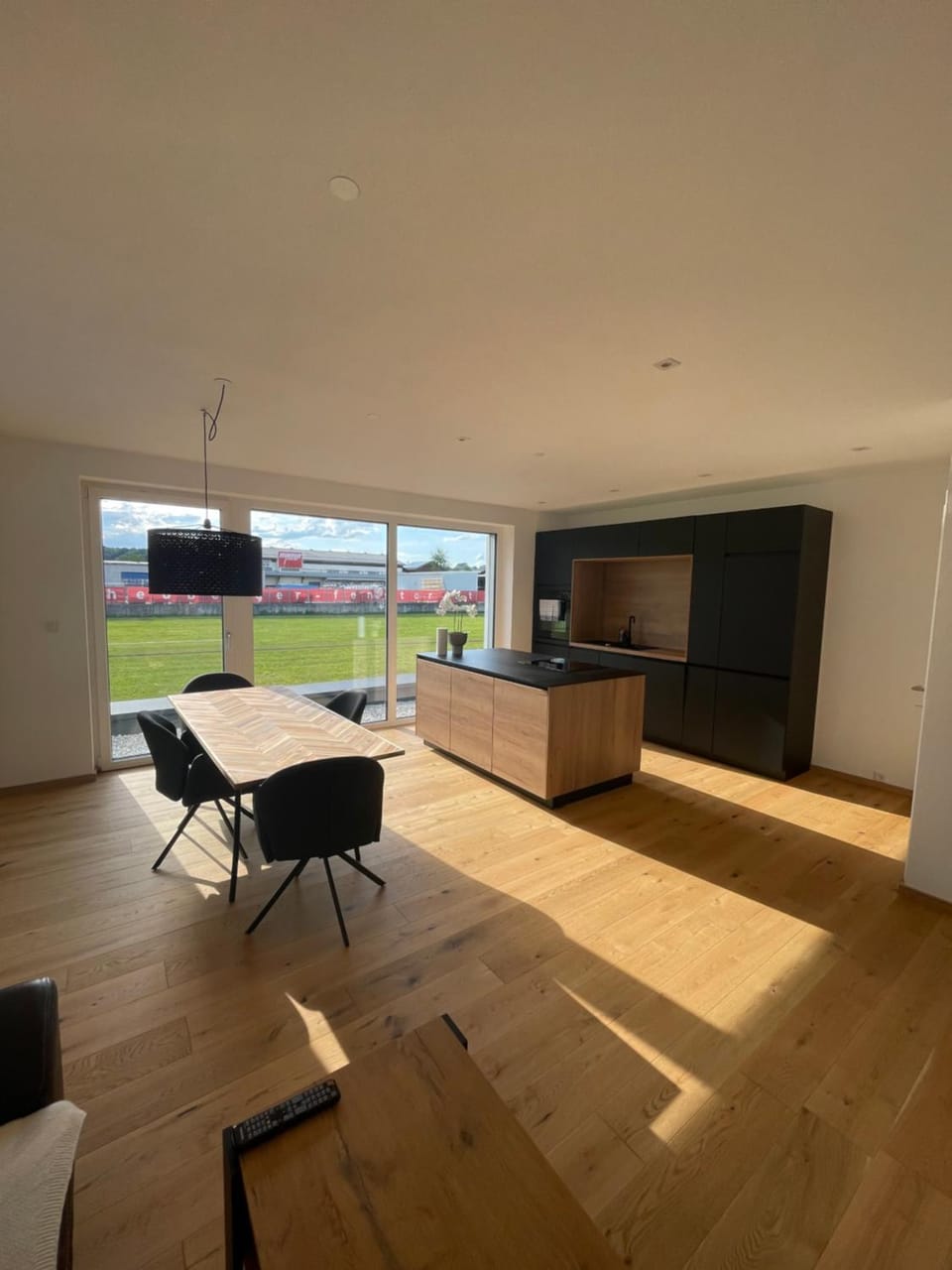 Dining area, kitchen