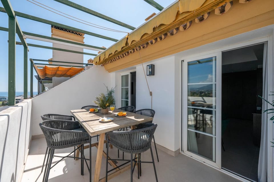 Balcony/Terrace, Dining area