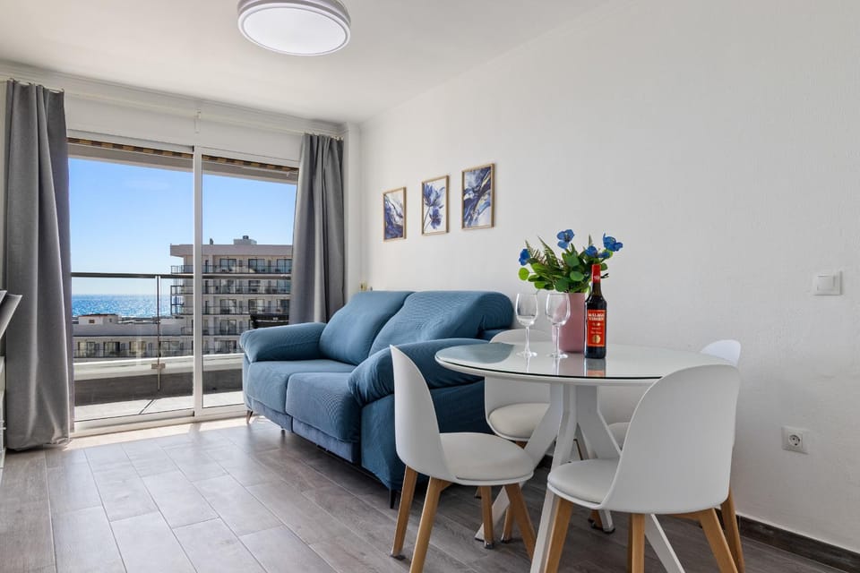 View (from property/room), Living room, Dining area