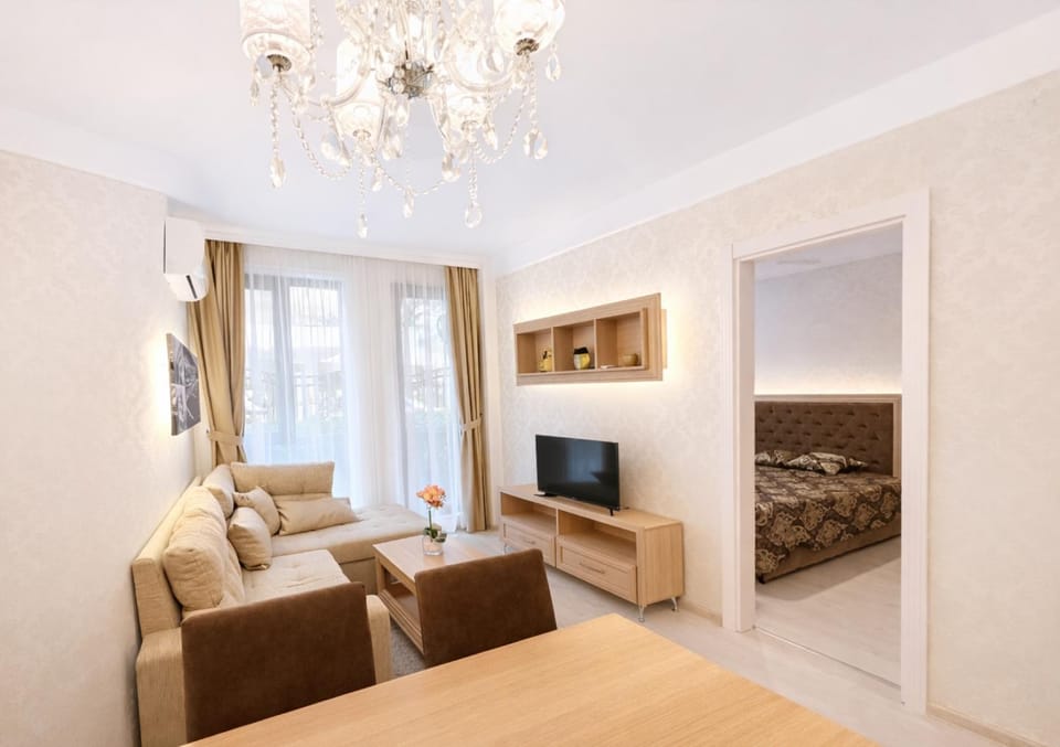 Communal lounge/ TV room, TV and multimedia, Photo of the whole room, Seating area