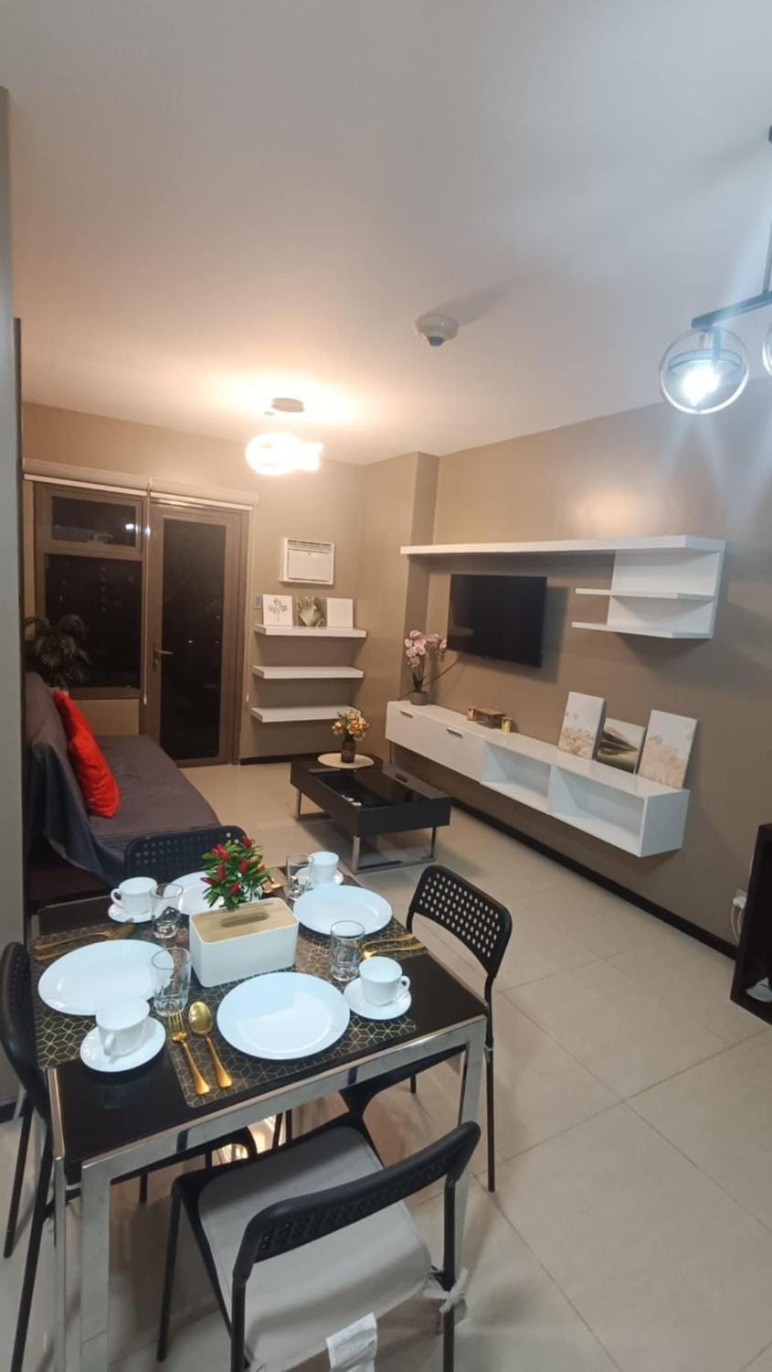 TV and multimedia, Dining area, Evening entertainment