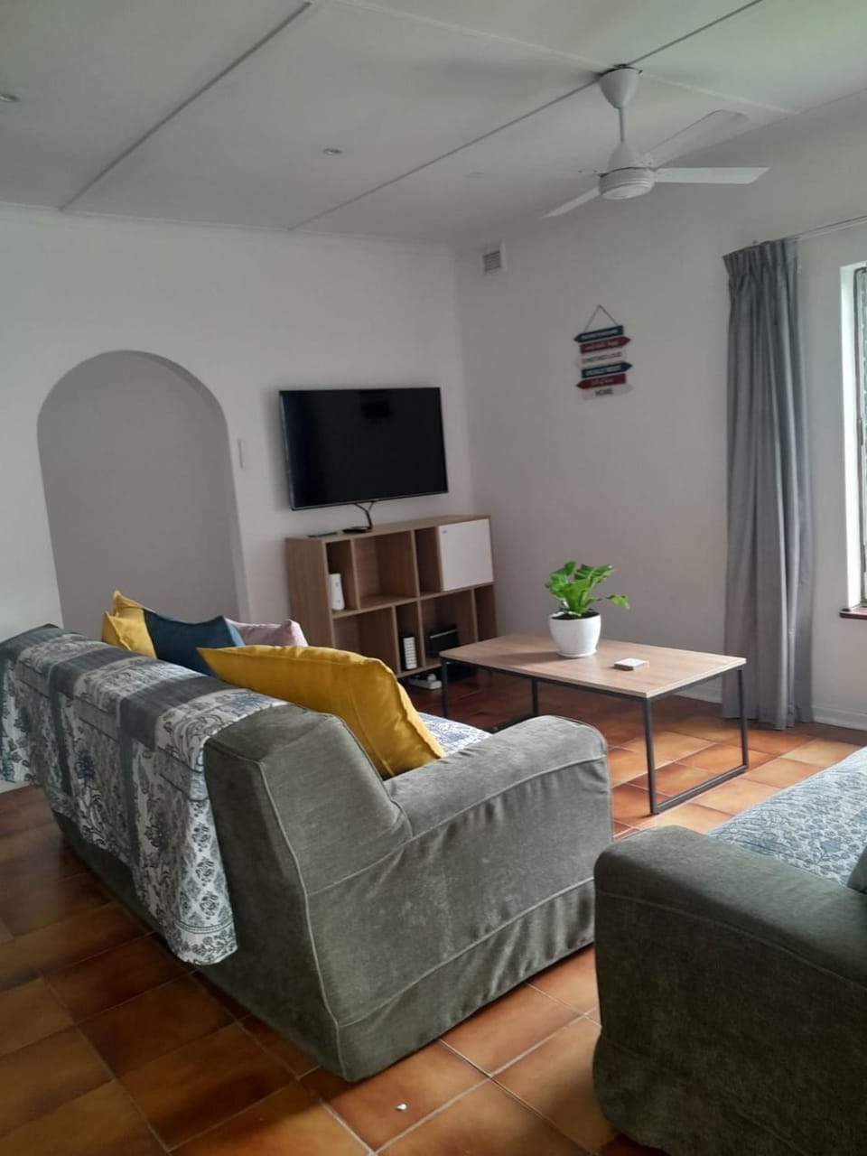 TV and multimedia, Lounge or bar