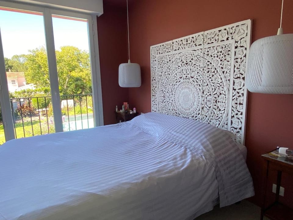 Maison colorée a la rochelle avec Piscine Villa in La Rochelle