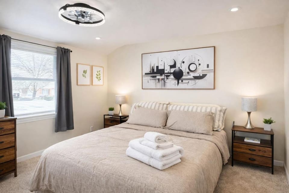 Bed, Bedroom