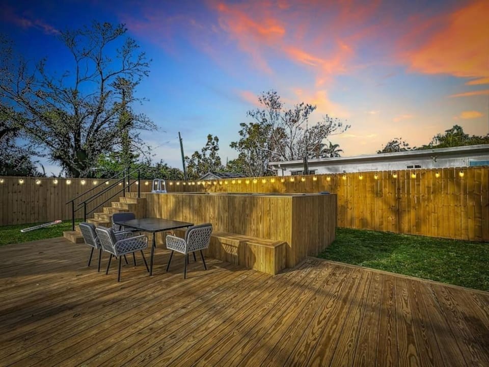 Pet Friendly Nokomis Home with Private Pool Great WiFi and Space for 9 House in Nokomis