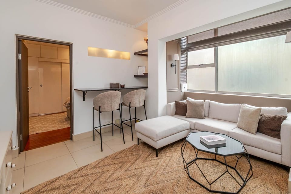 Modern 1 Bed Room Apt in Green Point Apartment in Cape Town