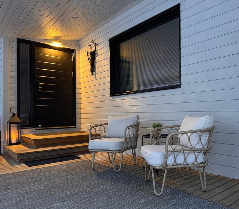 Property building, Balcony/Terrace