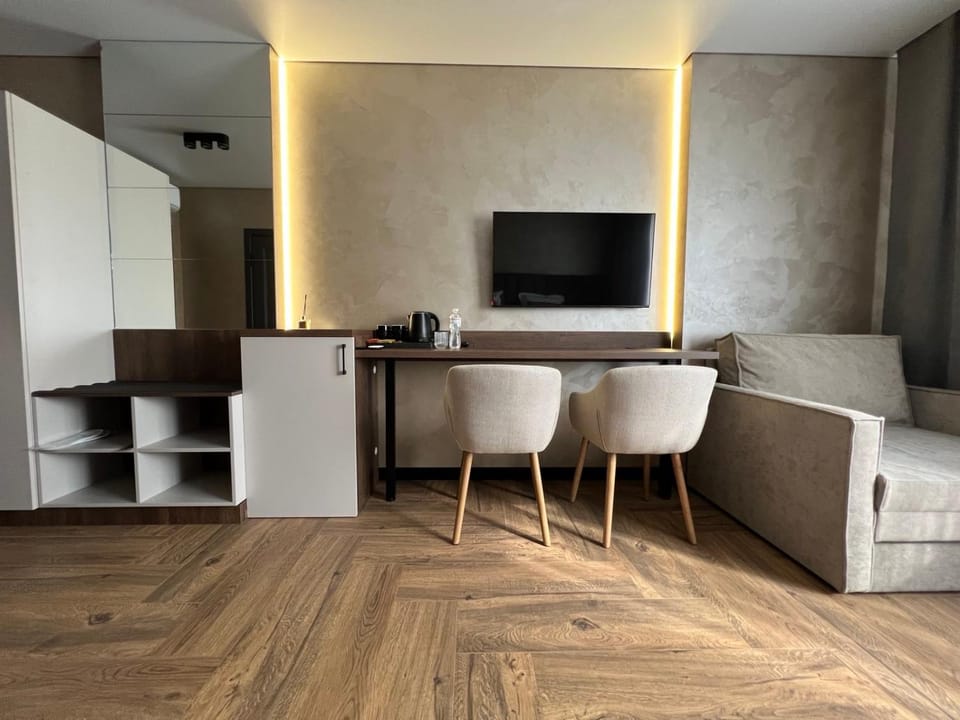 TV and multimedia, Seating area