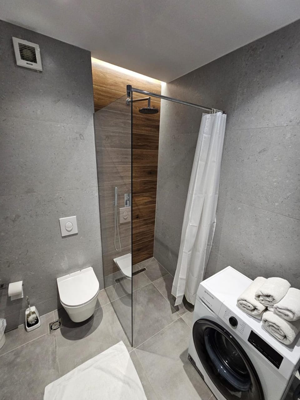 Shower, Bathroom, towels
