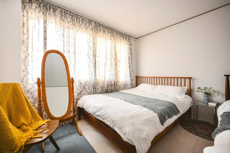 Yoonsul Gwangalli 3beds for 4guests Bed and Breakfast in Busan