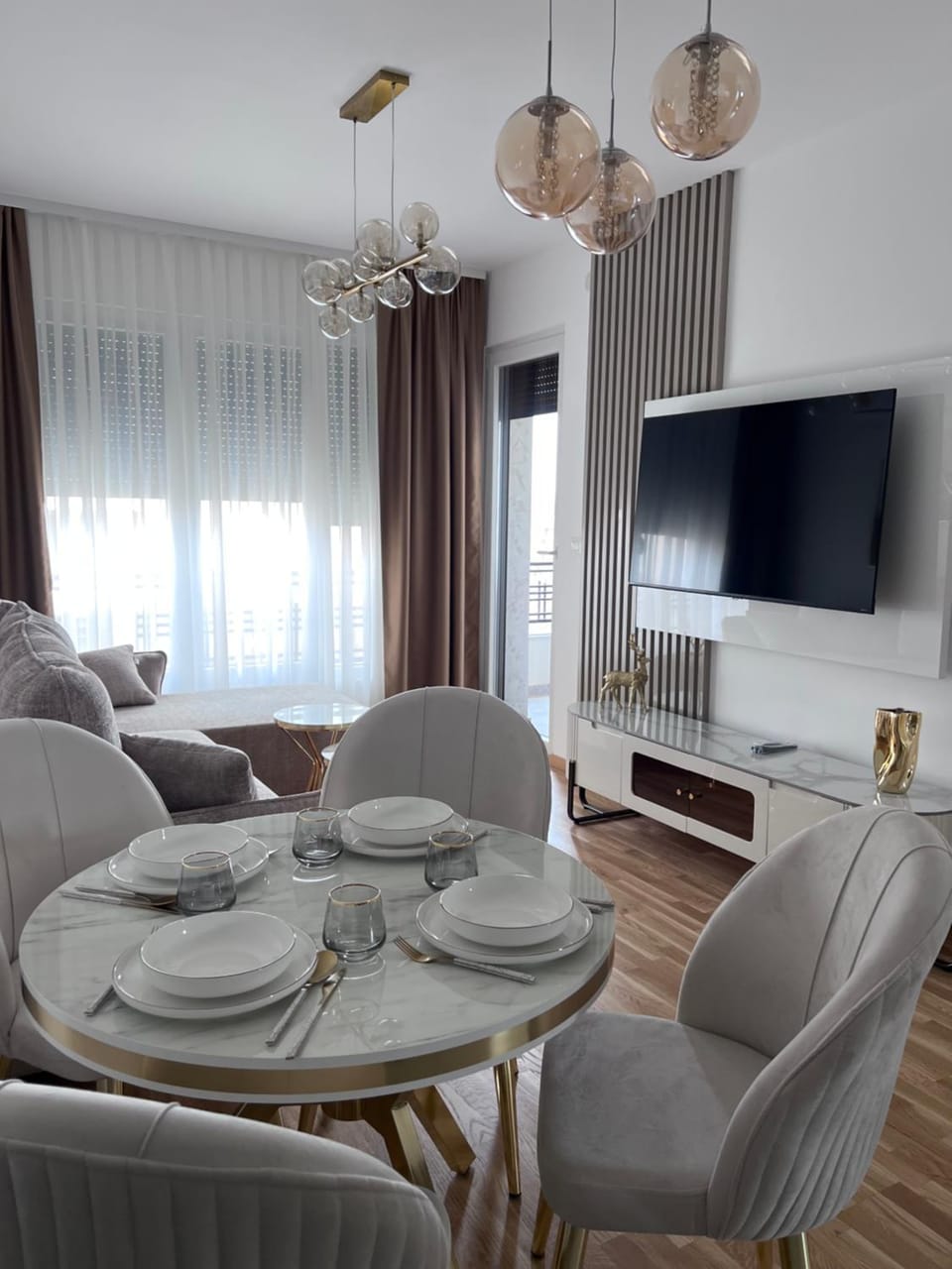 Golden Lux Apartment Apartment in Serbia