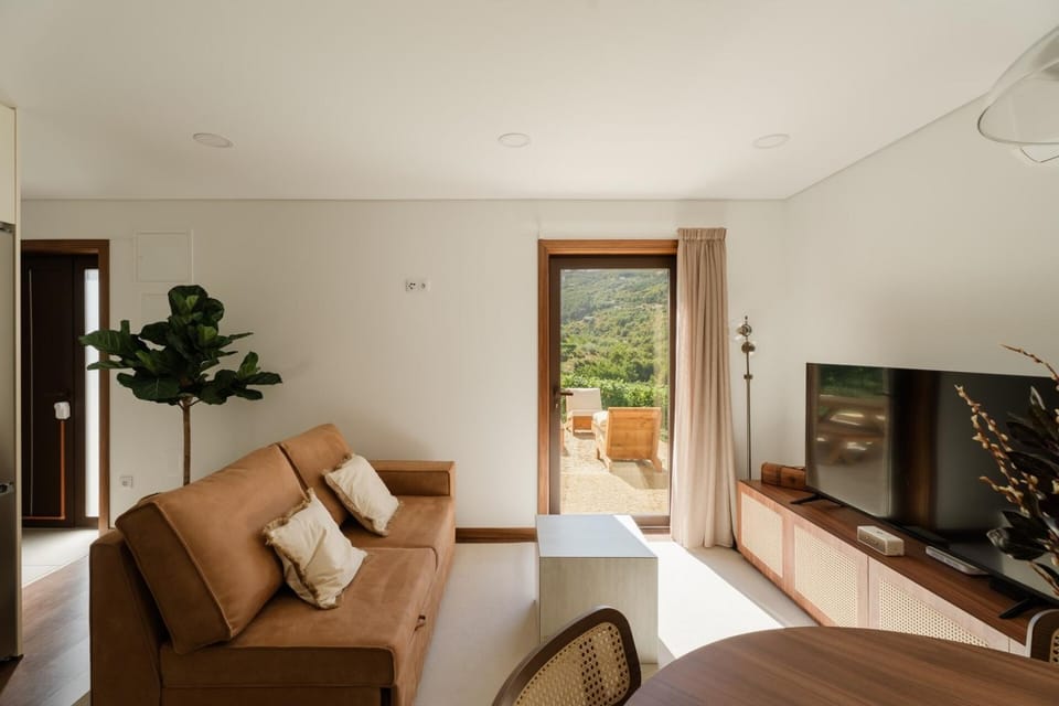 Serpa Pinto Village - Private Pool - by FERO House in Porto District