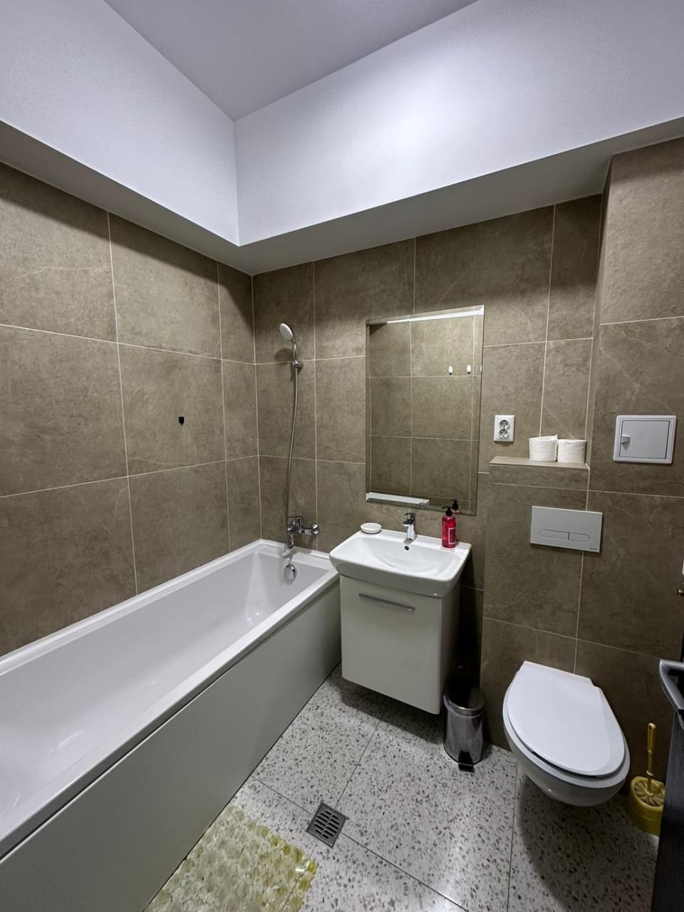 Travel Studio Apartment in Romania