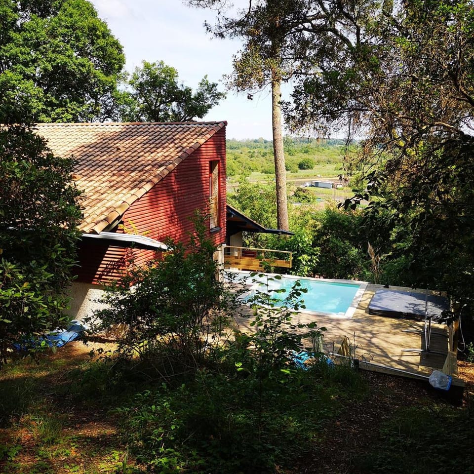 Belle maison spacieuse avec piscine et spa proche des plages Villa in Hossegor