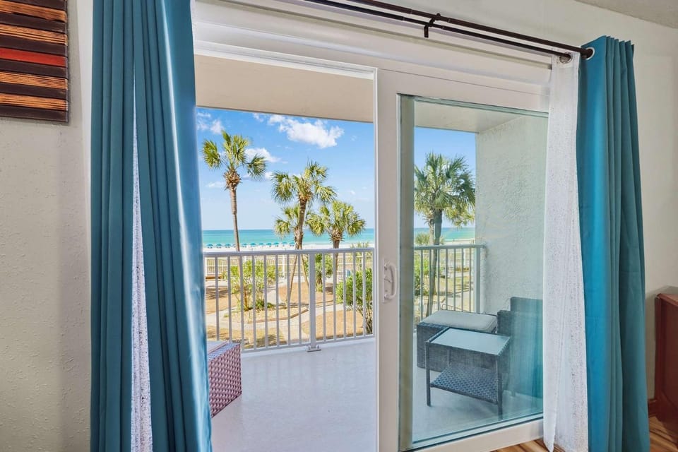 The Summit 206 - Beach-View Condo with Shared Pool House in Panama City Beach
