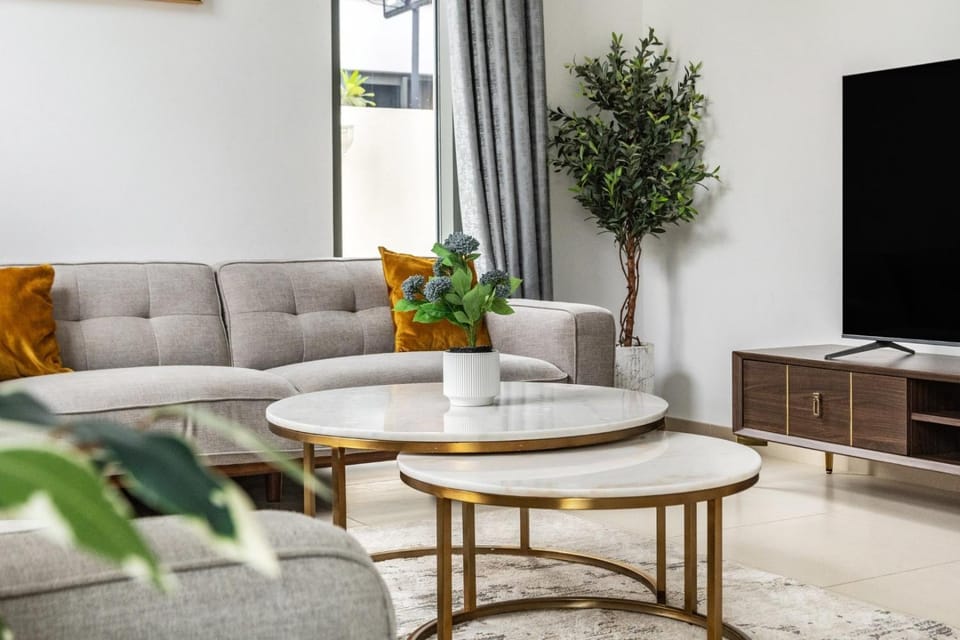 GuestReady - 4BR Villa | Family Community Villa in Dubai