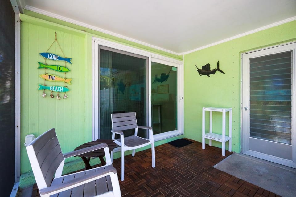 Da Beach House - 2 Blocks to Beach, Pool & Spa by Anna Maria Life Vacation Rentals House in Holmes Beach