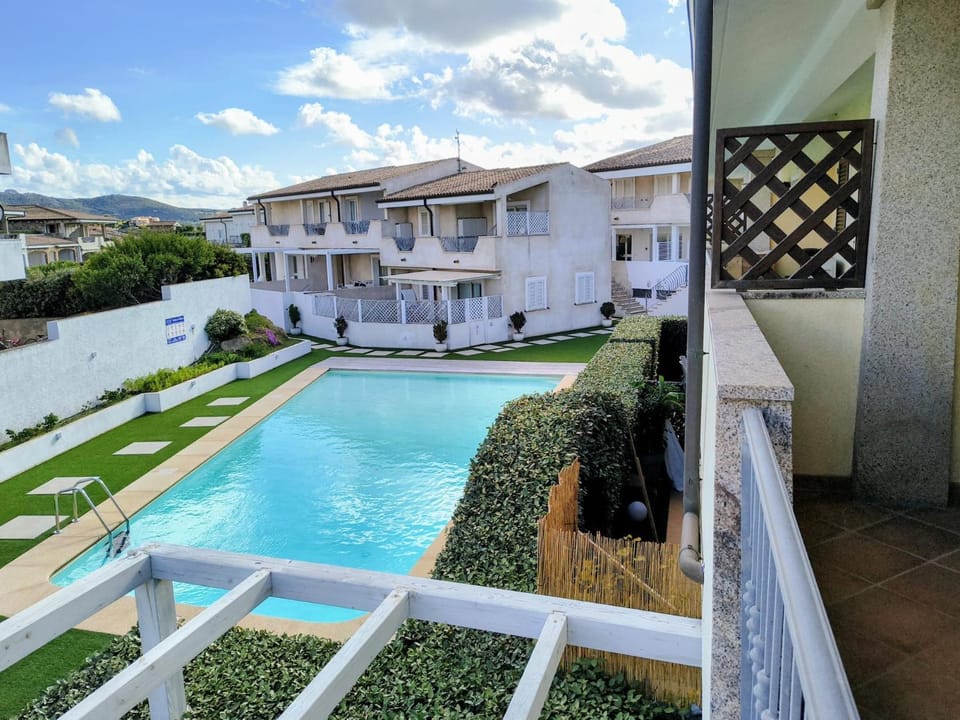 View (from property/room), Pool view