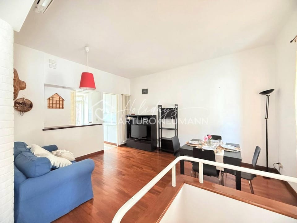 Living room, Seating area, Time of day