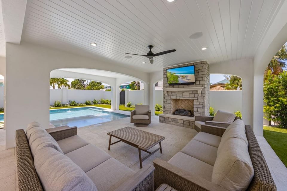 White Sands - Ultra Luxury Estate Beach Block, Gulf & Bay Views by Anna Maria Life Vacation Rentals House in Anna Maria Island