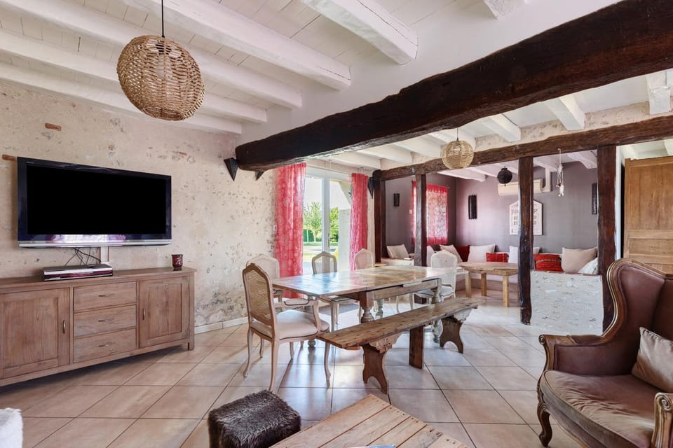 Property building, Living room