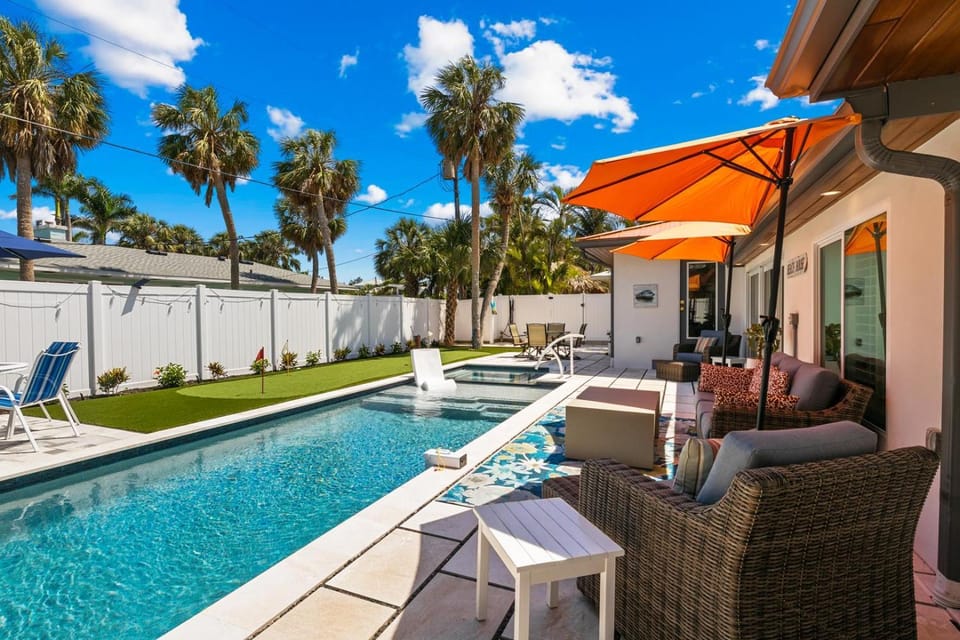 Fancy That by Anna Maria Life Vacation Rentals House in Holmes Beach