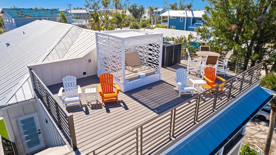 Dolce Vita - Amazing Rooftop Experience, Views, Pool, Spa by Anna Maria Life Vacation Rentals House in Anna Maria Island
