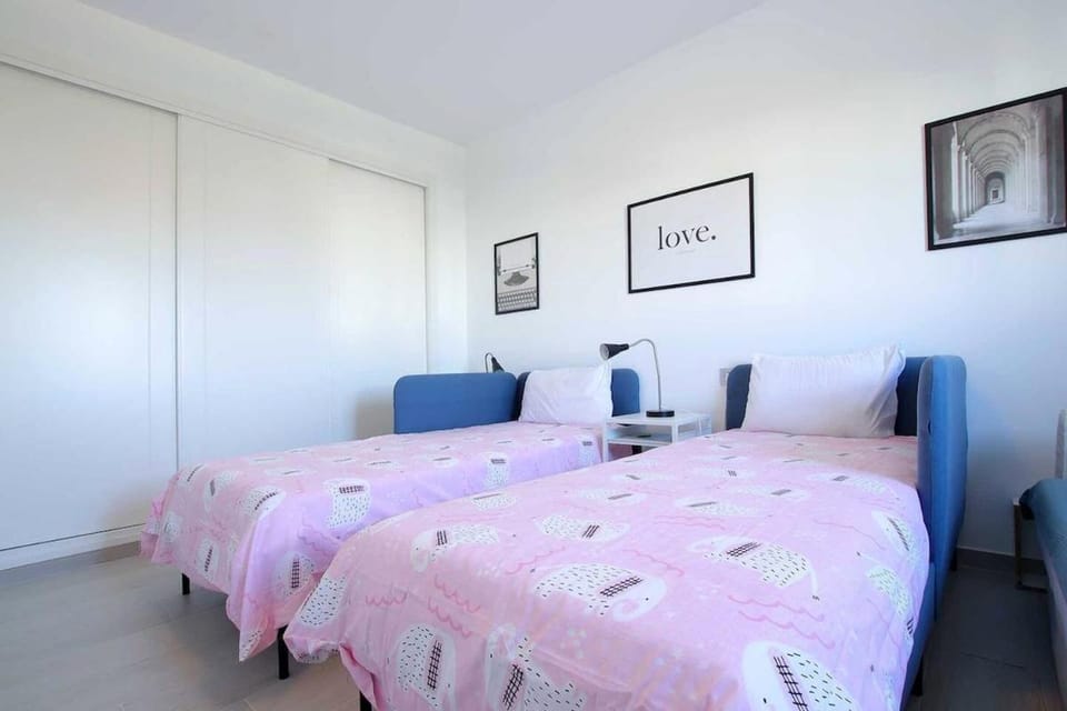 Gran Apartamento en Estepona Apartment in Costa del Sol