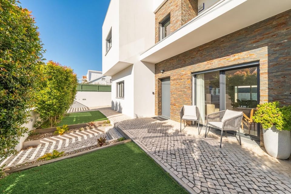 GuestReady - Aroeira Pool Villa Villa in Setubal District