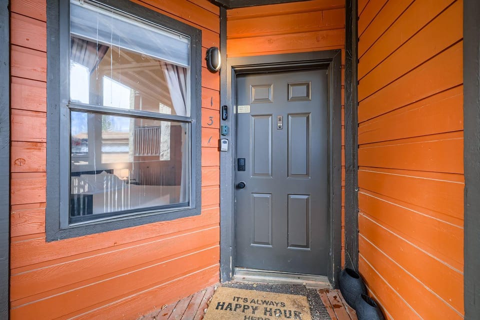 Frisco Hotspot-Hot tub&More Sleeps 4 House in Frisco