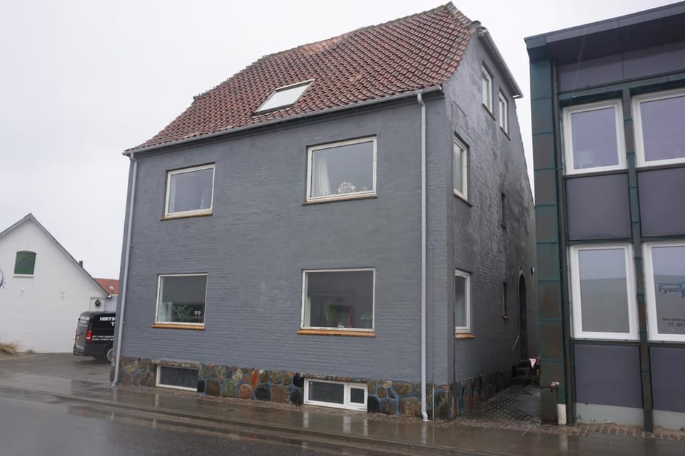 Værelse tæt på strand og by Apartment in Hirtshals