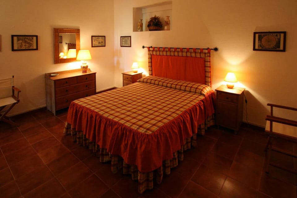 Bed, Photo of the whole room