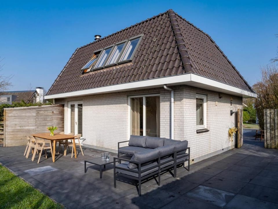 Property building, Balcony/Terrace