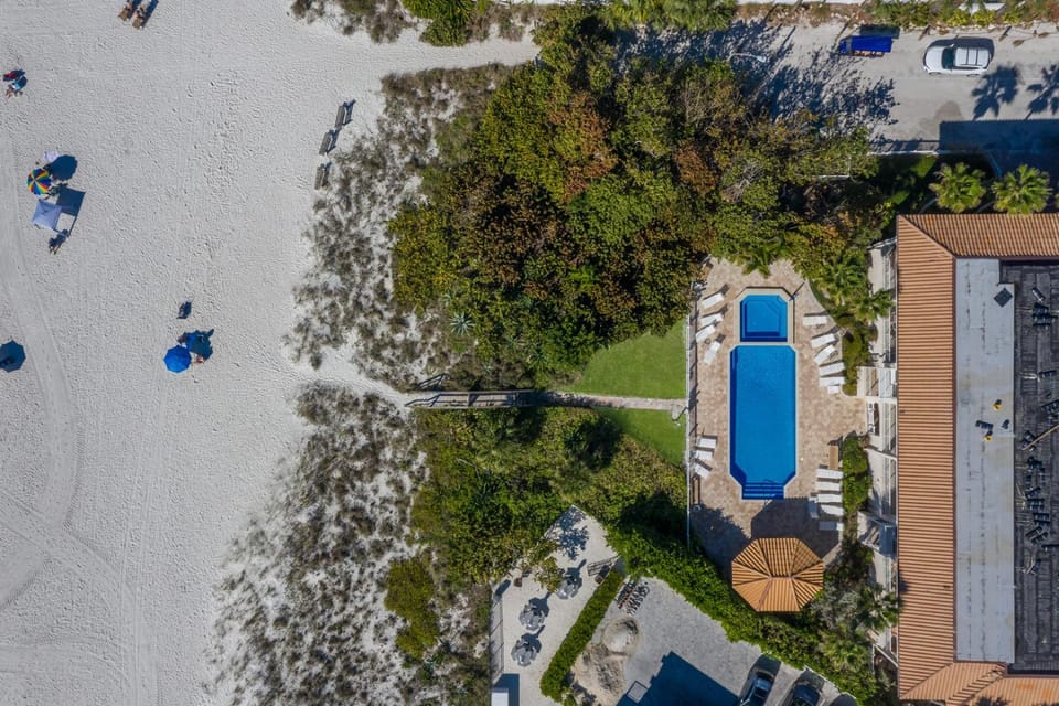 La Plage - Gulf Views! Heated Pool & Spa! Elevator by Anna Maria Life Vacation Rentals House in Holmes Beach