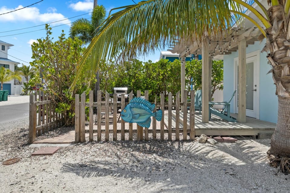 McBean Point - Dog Friendly! Walk to Bean Point! by Anna Maria Life Vacation Rentals House in Anna Maria Island