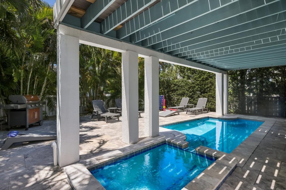 Meant to Be - 1 Block to Beach! North End! Pool & Spa,Loaded Game Room by Anna Maria Life House in Anna Maria Island