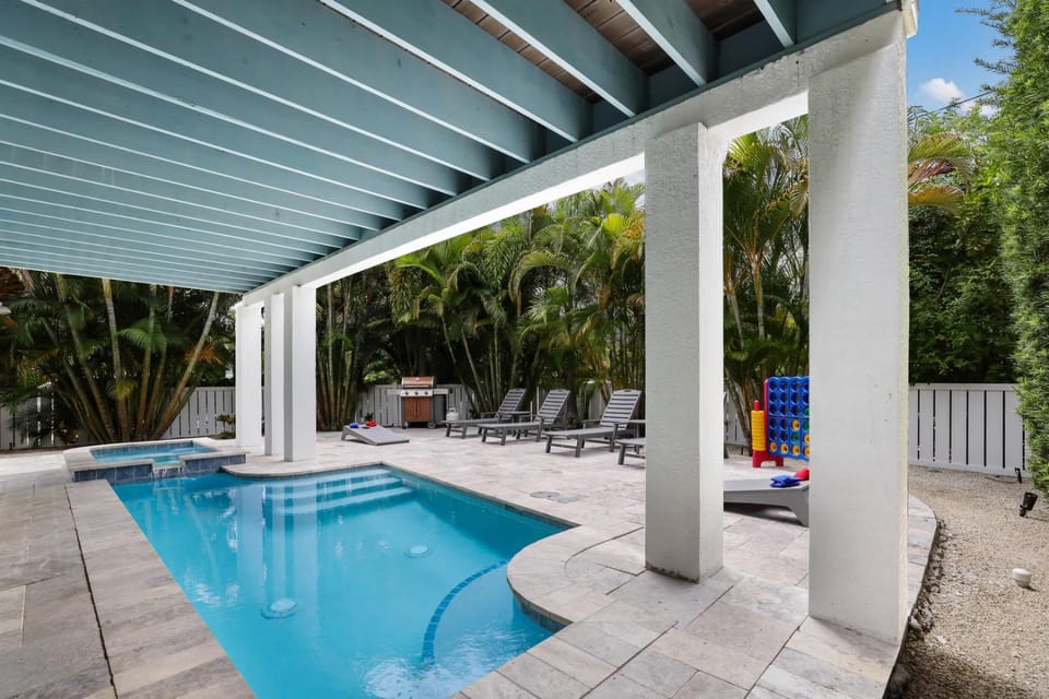 Meant to Be - 1 Block to Beach! North End! Pool & Spa,Loaded Game Room by Anna Maria Life House in Anna Maria Island