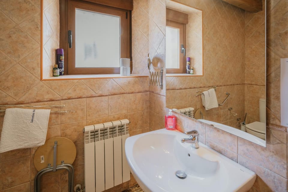 Bathroom, Living room