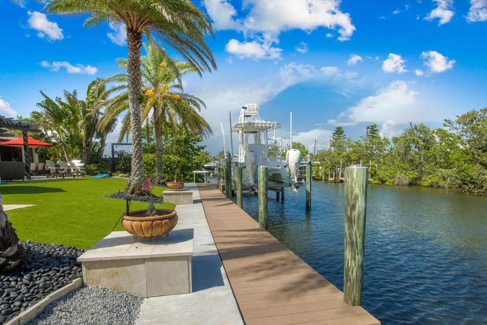 Nirvana - Pool & Hot Tub, Dock, On Canal with Gorgeous Water Views by Anna Maria Life Vacation Rentals House in Holmes Beach