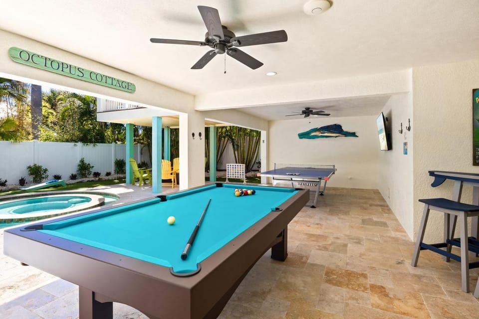 Octopus Cottage bay Anna Maria Life Vacation Rentals House in Holmes Beach