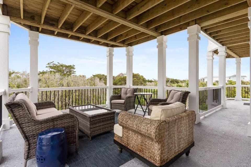 Carolina-Leg-A-Sea - Ice Machine Bikes Pool Spa House in Ocean Isle Beach